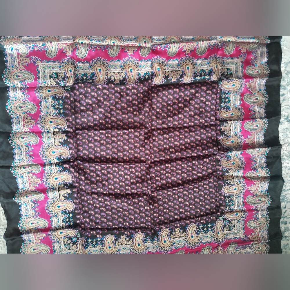 100% silk the specialty house multicolor square scarf - Picture 3 of 8
